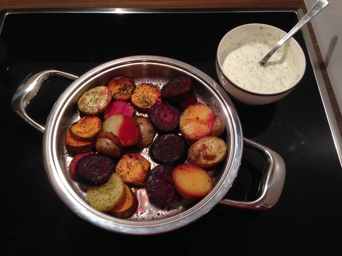 Rezept: Ofengemüse mit Sauerrahm-Dip Bild Nr. 2164 Ofengemüse mit Sauerrahm-Dip - Rezept - Bild Nr. 2164