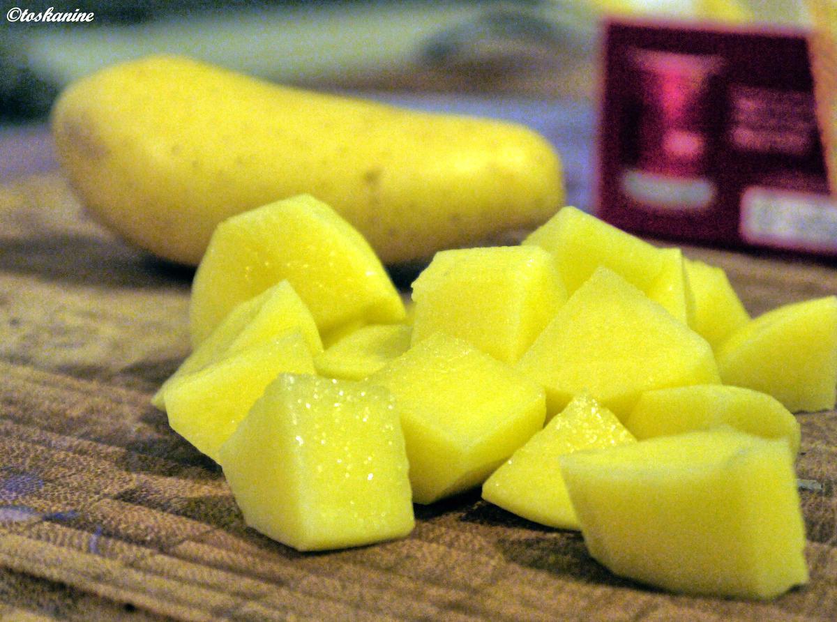 Apfelbouletten mit Zwiebeln und Kartoffelstampf - Rezept - Bild Nr. 2171