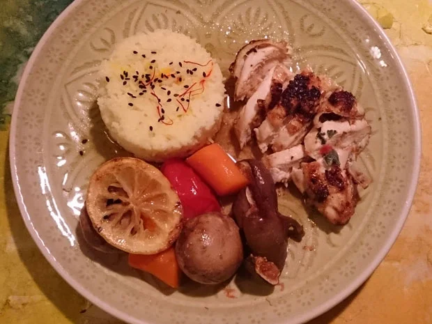 Orientalisches Salbeihuhn mit Champignon-Feigen-Gemüse und Safran-Reis - Rezept - Bild Nr. 2176