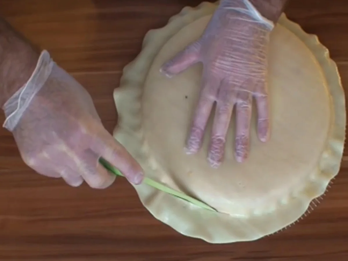 Rezept: Mazu12-Marzipantorte mit Erdbeer-Konfitüre, Sahne, Raffaello und Philadelphia Bild Nr. 2190 Mazu12-Marzipantorte mit Erdbeer-Konfitüre, Sahne, Raffaello und Philadelphia - Rezept - Bild Nr. 2190