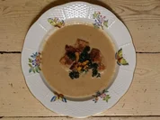 Steinpilzcrèmesuppe mit Schwarzbrotcroûtons - Rezept - Bild Nr. 2185