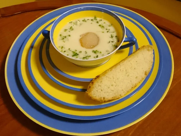Vichyssoise mit provenzalischem Brot - Rezept - Bild Nr. 2189