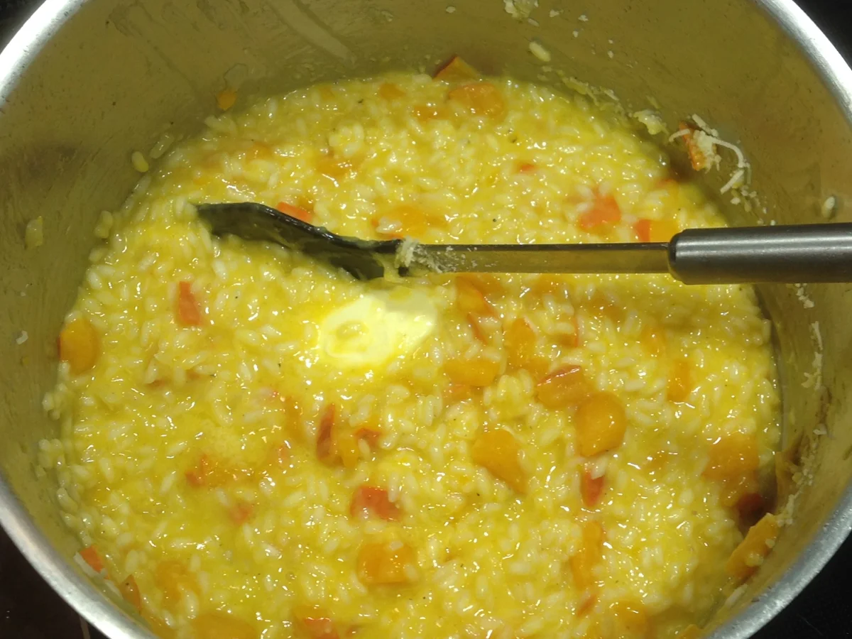 Kürbis-Birnen-Risotto mit Grana Padano - Rezept - Bild Nr. 2199