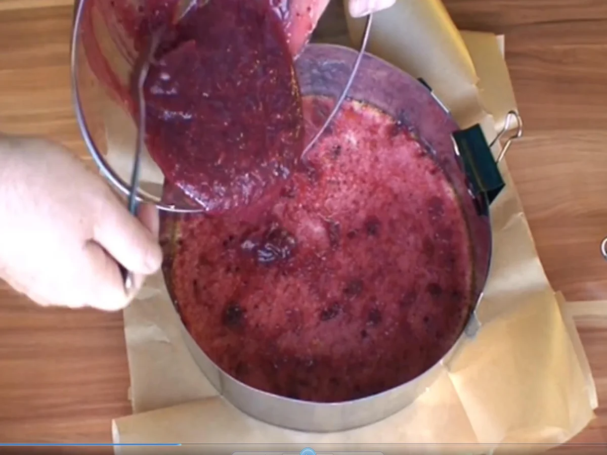 Mazu12-Mascarpone Torte mit Götterspeise und gefärbte Sahne - Rezept - Bild Nr. 2229