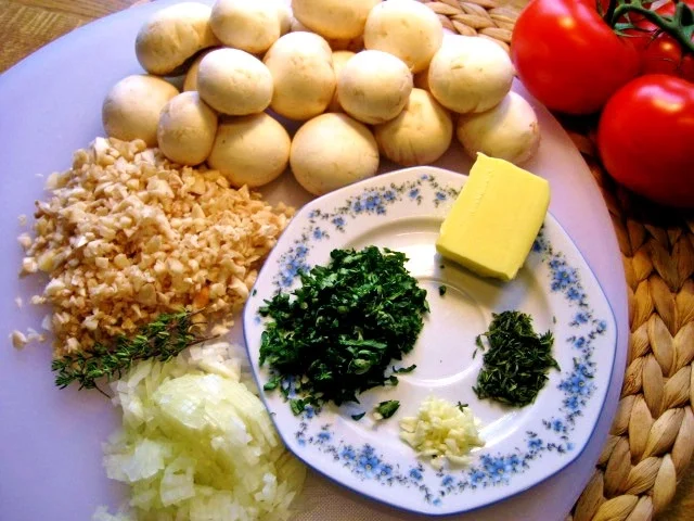 Champignon-Köpfe in Kräutersahne - Rezept - Bild Nr. 2268