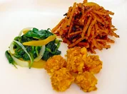 Tofunuggets mit scharfen Kartoffelstreifen und Spinat-Aprikosen-Gemüse - Rezept - Bild Nr. 2285