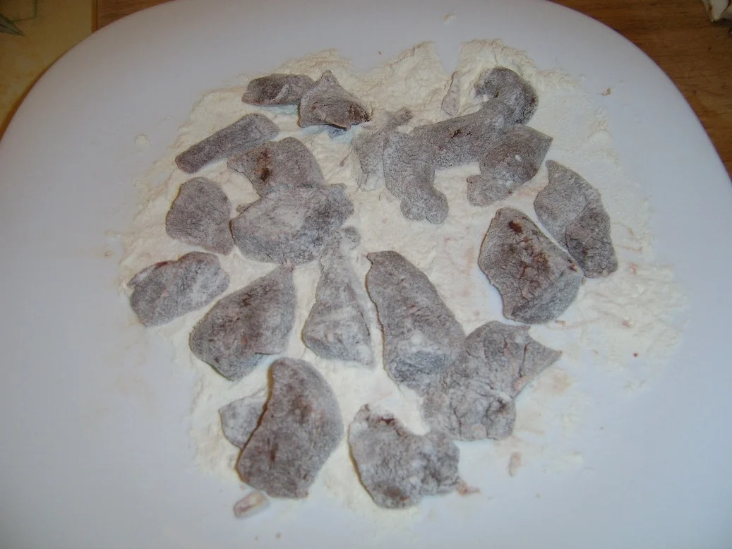 Schweineleber im Milchbad an Champignons - Rezept - Bild Nr. 2289