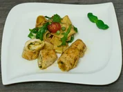 Hähnchen-Pesto-Röllchen mit Ruccola-Nudelsalat - Rezept - Bild Nr. 2285