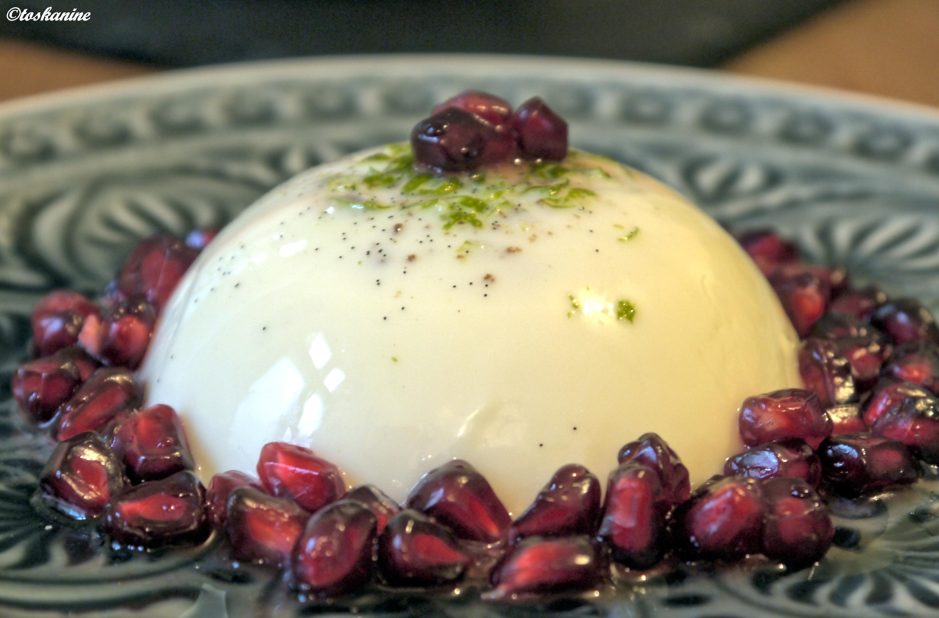 Bilder für Limetten-Panna Cotta mit beschwipstem Granatapfel - Rezept