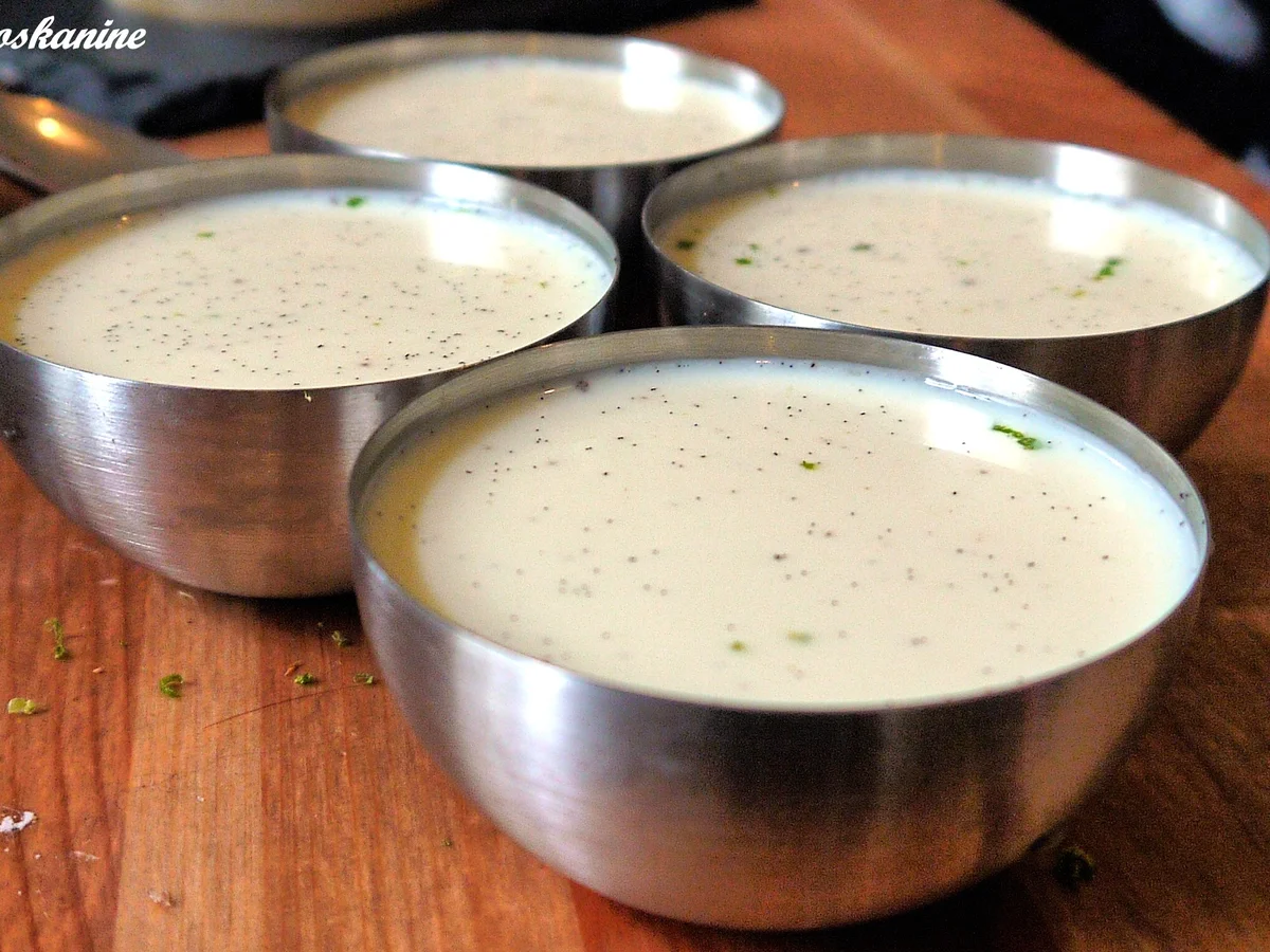 Limetten-Panna Cotta mit beschwipstem Granatapfel - Rezept - Bild Nr. 2287