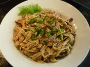 Tagliatelle an Walnüsse-Artischocken Sauce und Speck. - Rezept - Bild Nr. 2300