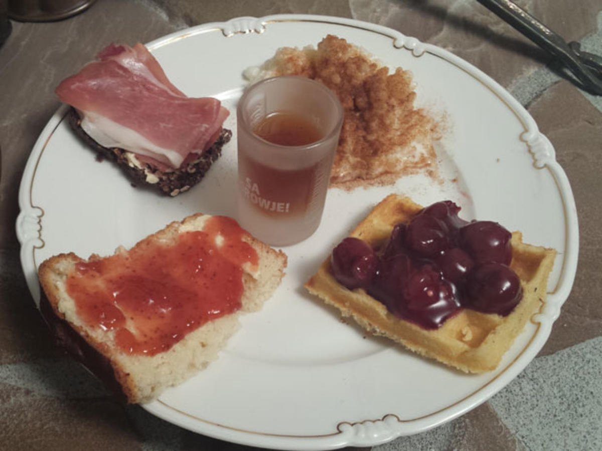 Bilder für Auszug aus der Bergischen Kaffeetafel - Rezept