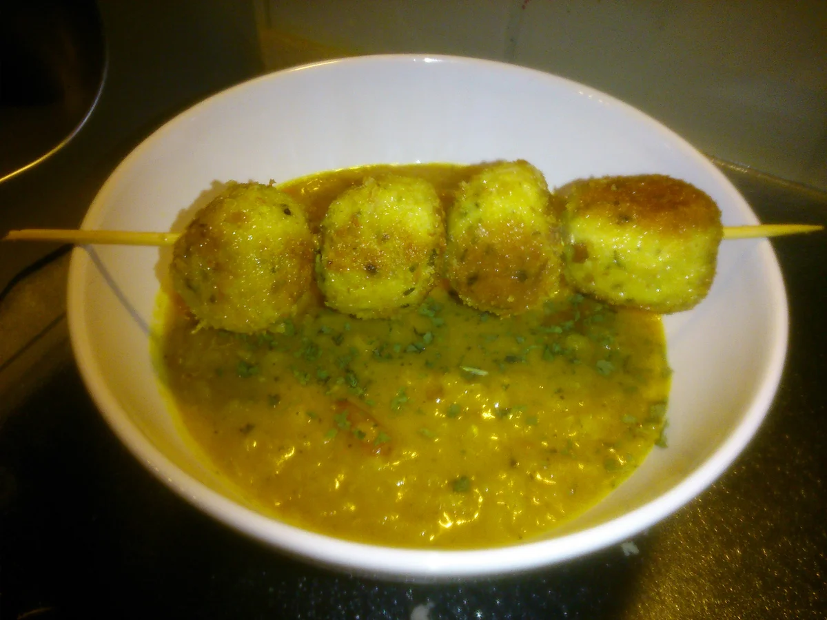 Rezept: Indische Linsensuppe mit Fischbällchen Bild Nr. 2363 Indische Linsensuppe mit Fischbällchen - Rezept - Bild Nr. 2363