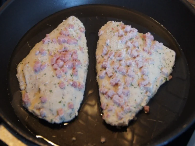 Rezept: Schollenfilet mit Sellerienudeln und Paprika-Kartoffelstampf Bild Nr. 2397 Schollenfilet mit Sellerienudeln und Paprika-Kartoffelstampf - Rezept - Bild Nr. 2397