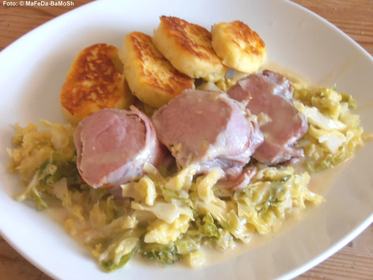 Schweinefilet auf Rahmwirsing - Rezept - Bild Nr. 2404
