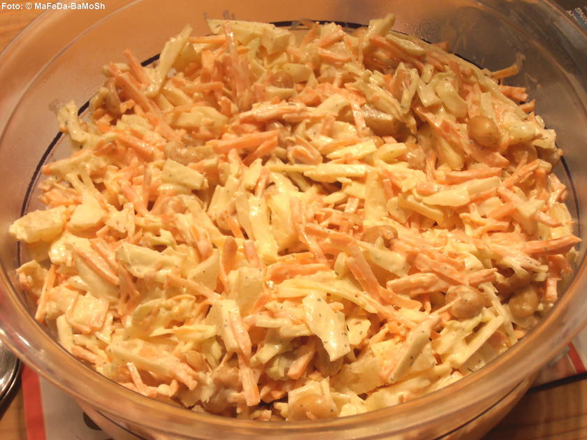 Karotten-Weißkraut-Ananas-Salat - Rezept - kochbar.de