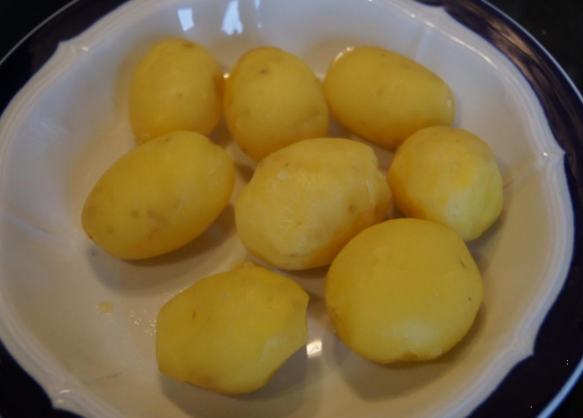 Roastbeef mit Rosmarin-Kartoffeln und pikanter Remoulade - Rezept - Bild Nr. 2474