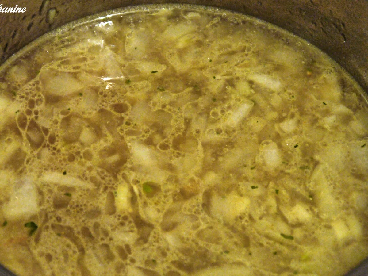 Mandel-Hackbällchen in Paprikasauce und mit Käse überbacken - Rezept - Bild Nr. 2480