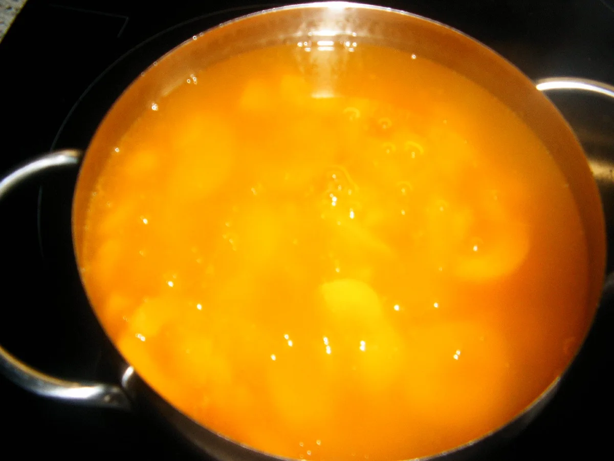 Rezept: Quarkauflauf mit Aprikosenkompott Bild Nr. 2496 Quarkauflauf mit Aprikosenkompott - Rezept - Bild Nr. 2496