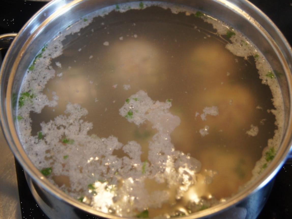 Schinken-Semmelknödel mit Steinpilzragout - Rezept - kochbar.de