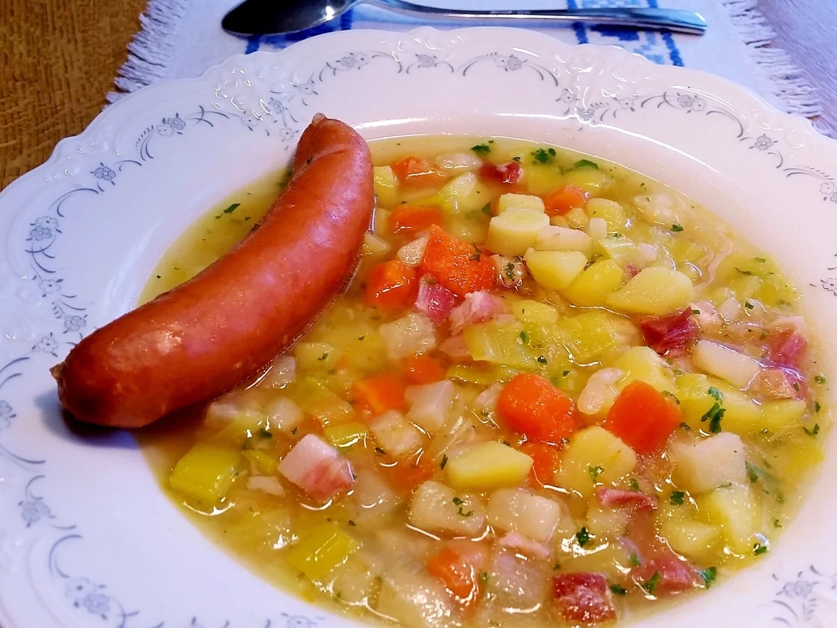 Kartoffelsuppe mit Rauchfleisch - Rezept - Bild Nr. 2491