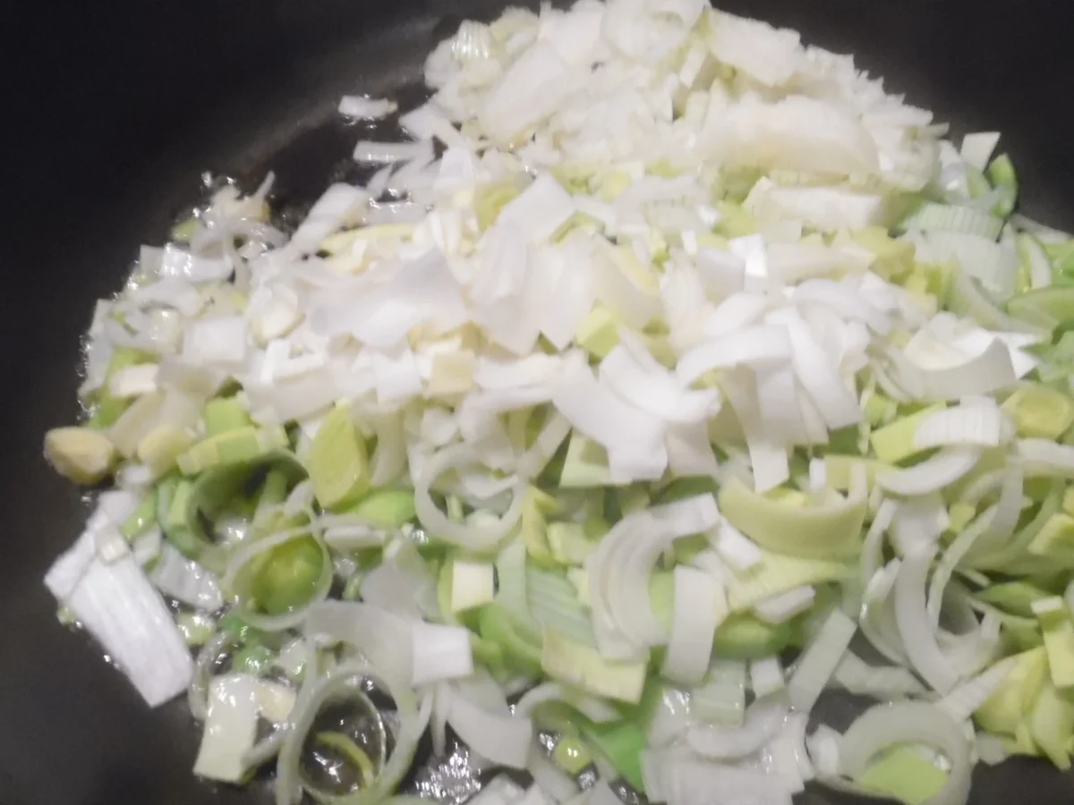 Gefüllte Klöße, "g'fillte Knepp" mit Salat - Rezept - Bild Nr. 2568