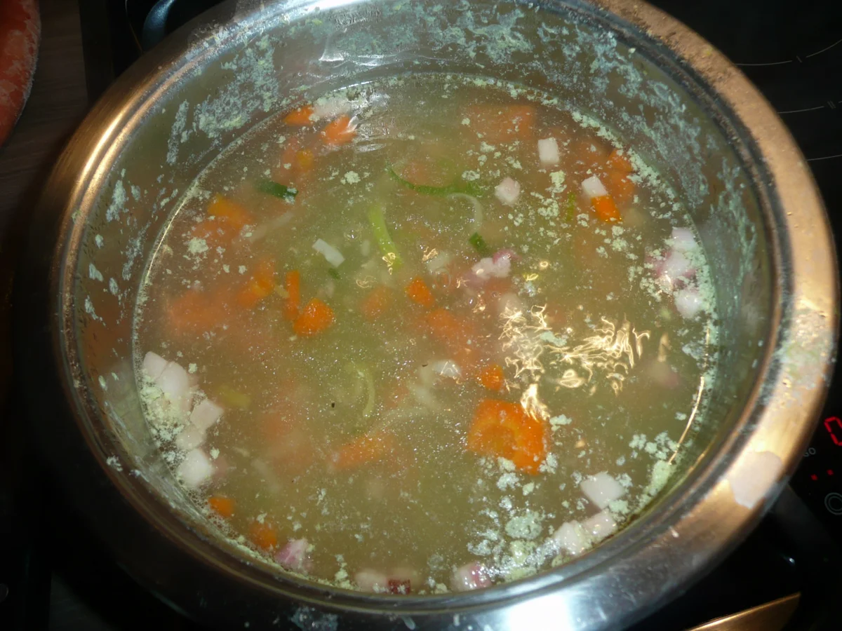 Rezept: Erbsensuppe nach Hausrezept. Bild Nr. 2578 Erbsensuppe nach Hausrezept. - Rezept - Bild Nr. 2578