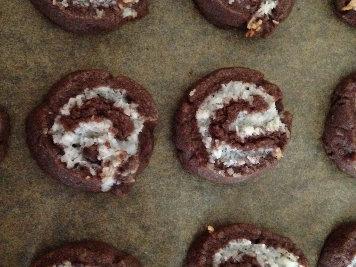 Rezept: Kokos-Schoko-Wirbel Bild Nr. 2625 Kokos-Schoko-Wirbel - Rezept - Bild Nr. 2625