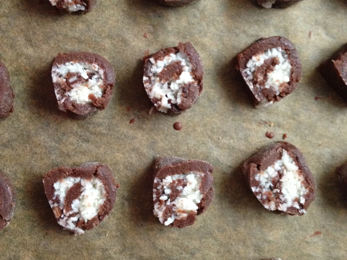 Rezept: Kokos-Schoko-Wirbel Bild Nr. 2626 Kokos-Schoko-Wirbel - Rezept - Bild Nr. 2626