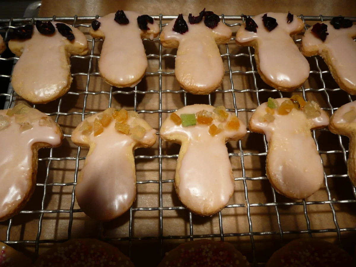 Rezept: Weihnachtsgebäck : Portwein - Plätzchen ca. 50 Stück Bild Nr. 3028 Weihnachtsgebäck : Portwein - Plätzchen ca. 50 Stück - Rezept - Bild Nr. 3028