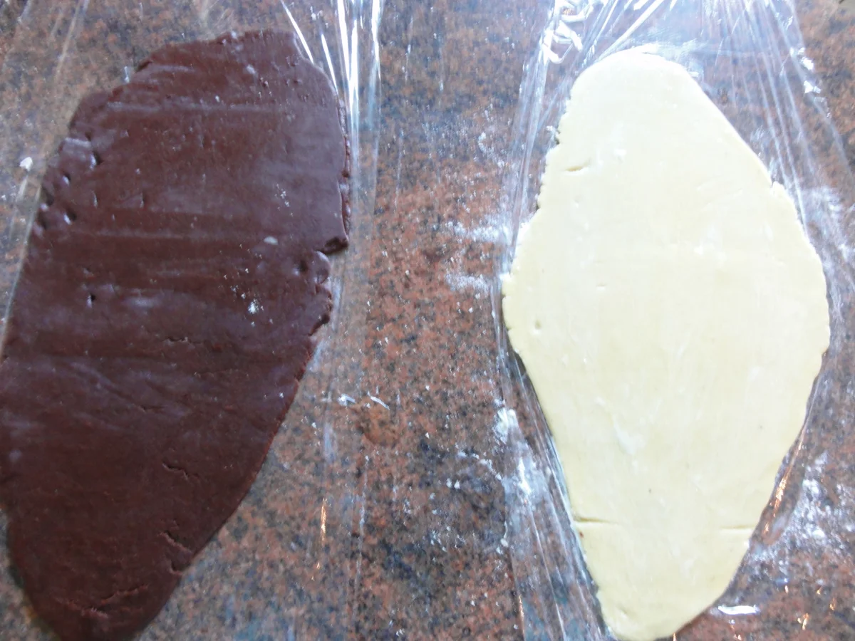 Rezept: Kekse: SCHWARZWEISS - GEBÄCK Bild Nr. 2913 Kekse: SCHWARZWEISS - GEBÄCK - Rezept - Bild Nr. 2913