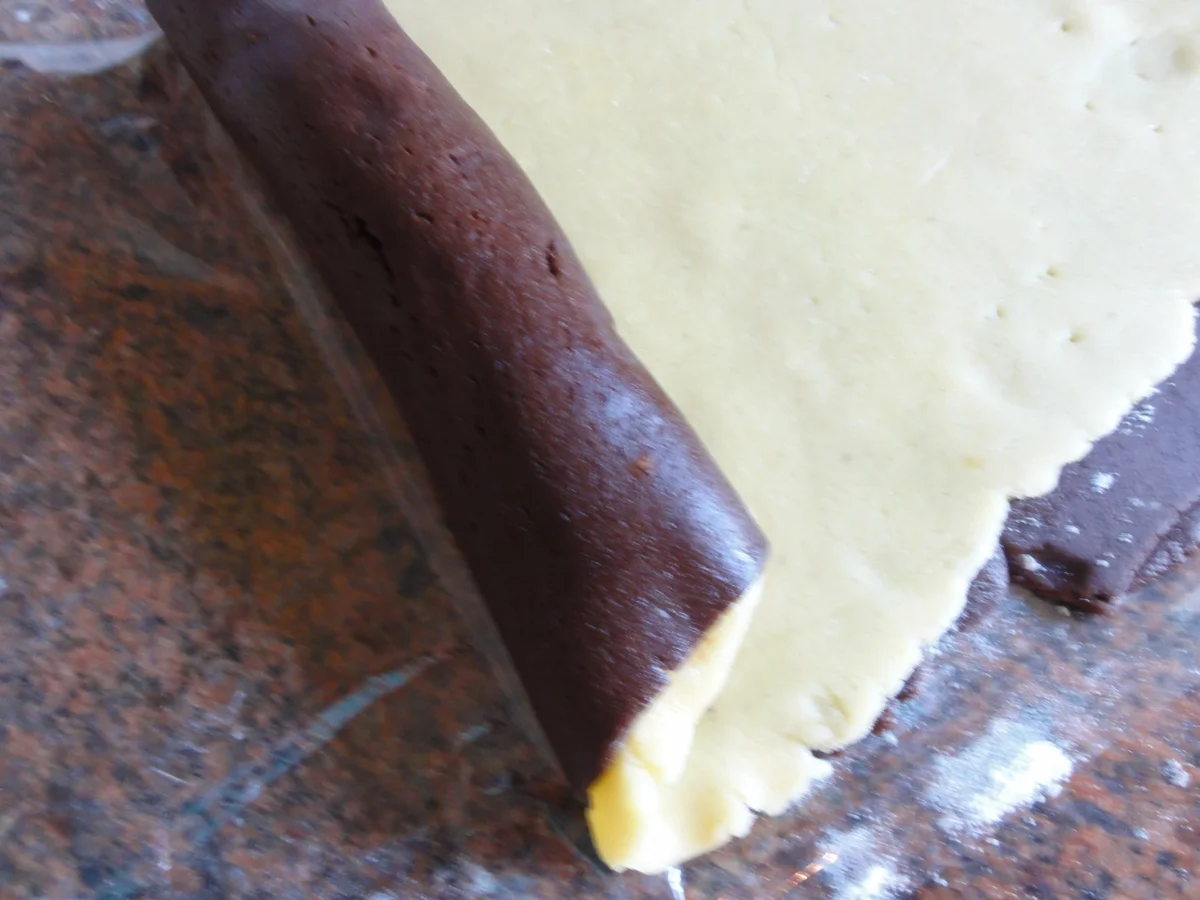 Rezept: Kekse: SCHWARZWEISS - GEBÄCK Bild Nr. 2914 Kekse: SCHWARZWEISS - GEBÄCK - Rezept - Bild Nr. 2914