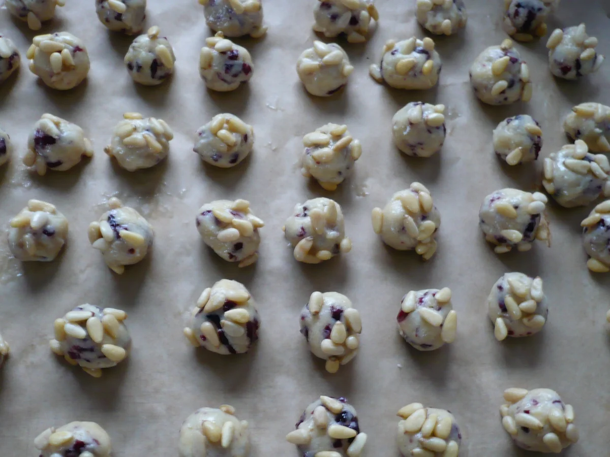 Pinienkern - Bällchen - Rezept - Bild Nr. 2714