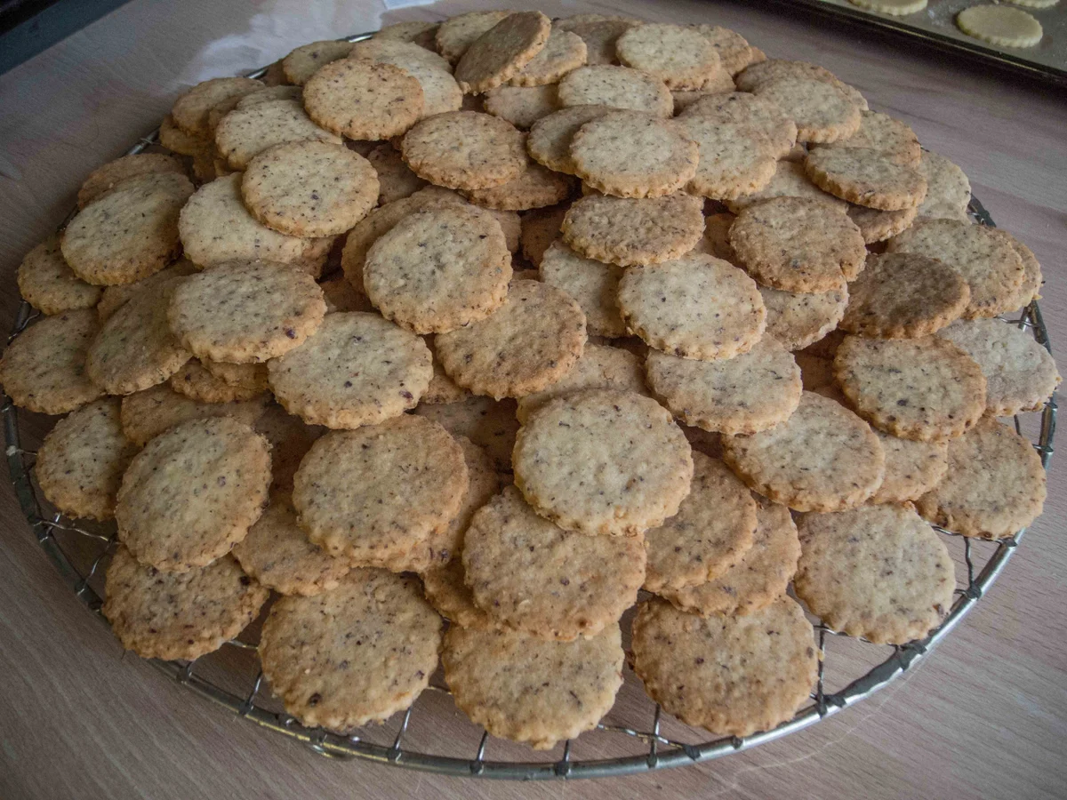 Rezept: Plätzchen: Nougat-Taler Bild Nr. 2751 Plätzchen: Nougat-Taler - Rezept - Bild Nr. 2751