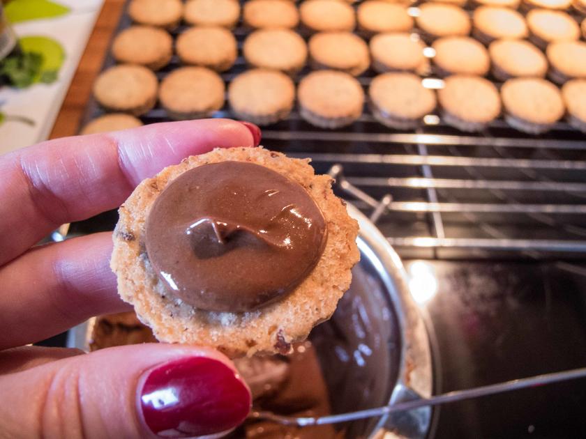 Plätzchen: Nougat-Taler - Rezept mit Bild - kochbar.de