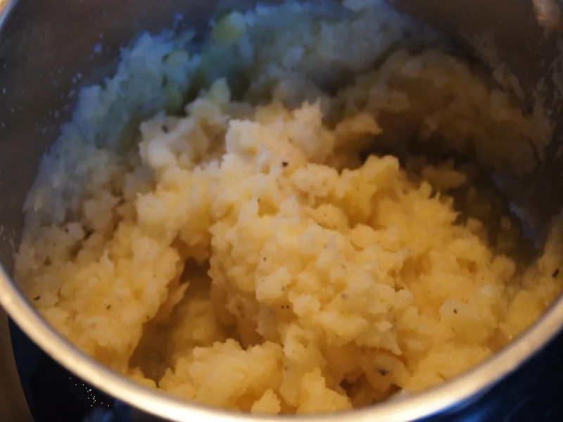 Rezept: Schlemmerfilet mit Sellerie-Kartoffelstampf Bild Nr. 2732 Schlemmerfilet mit Sellerie-Kartoffelstampf - Rezept - Bild Nr. 2732