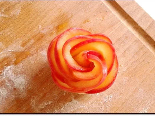 Apfelrosen Kuchen  mit Vanillecreme - Rezept - Bild Nr. 2766