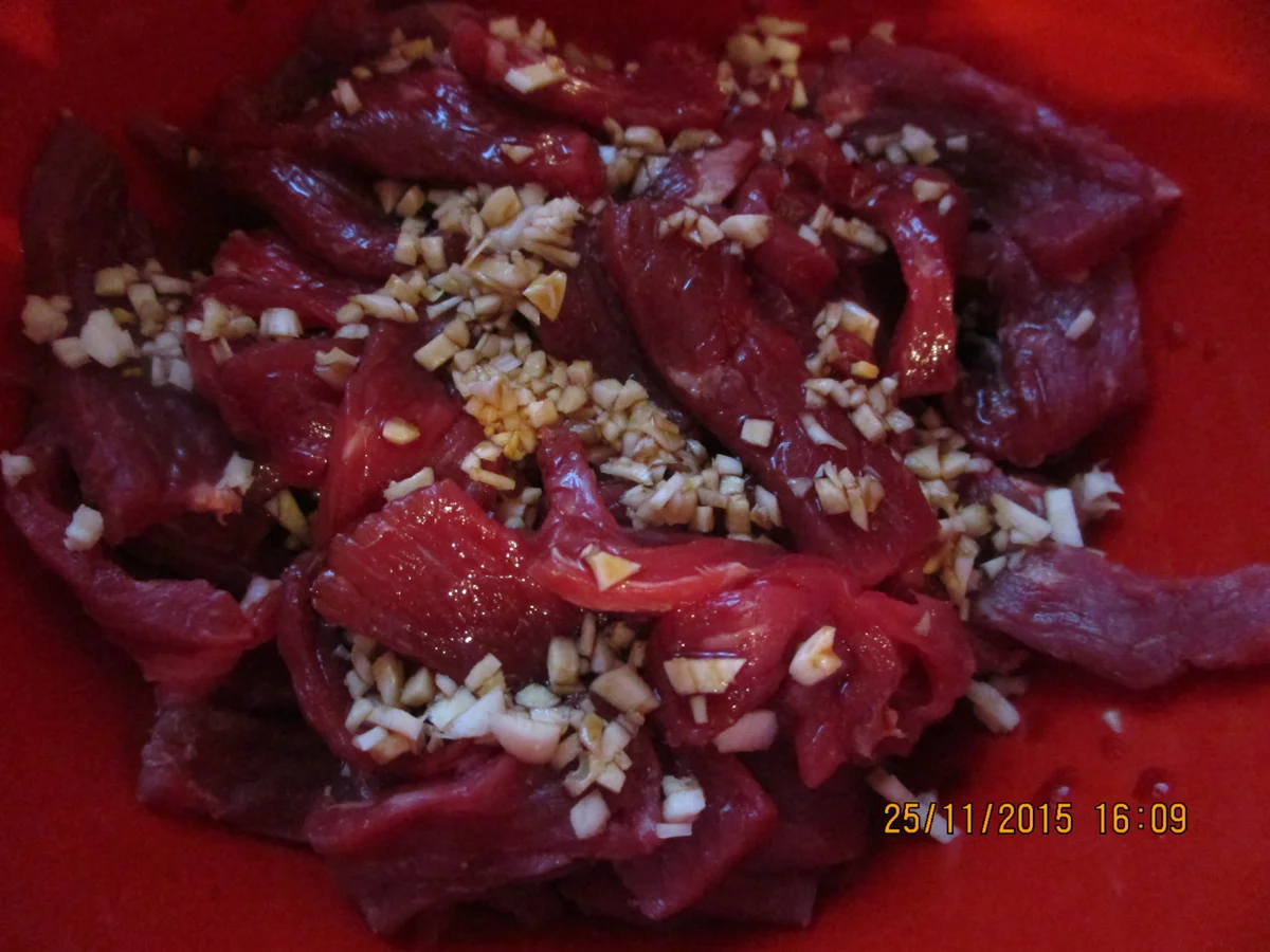 Asiatisch: Rindfleisch mit Bambussprossen - Rezept - Bild Nr. 2755