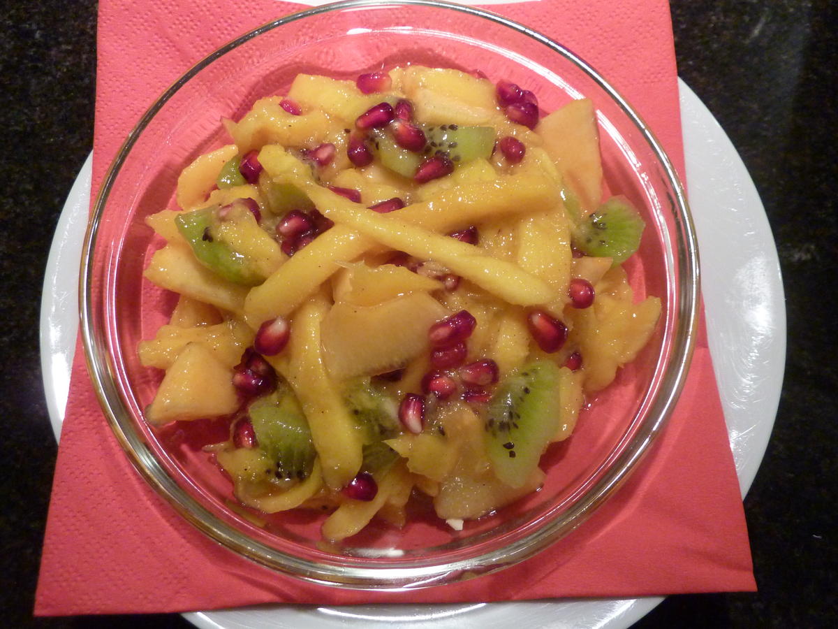 Mango-Nudeln mit Kiwi-Kaki und Granatapfel - Rezept - Bild Nr. 2764
