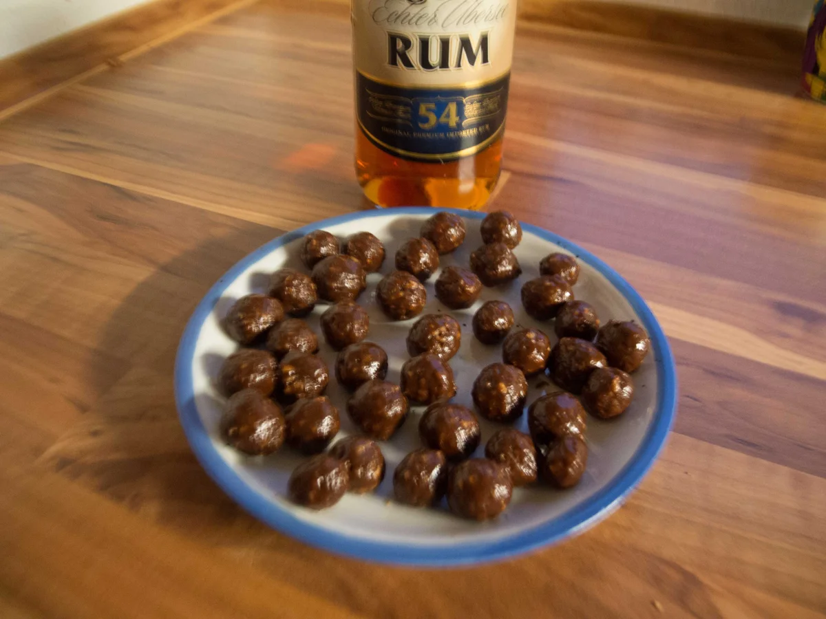 Plätzchen: Nougat-Kugeln - Rezept - Bild Nr. 3496