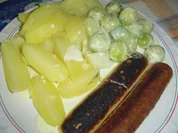 Rosenkohl mit Wollwürste und Salzkartoffeln - Rezept - Bild Nr. 2794