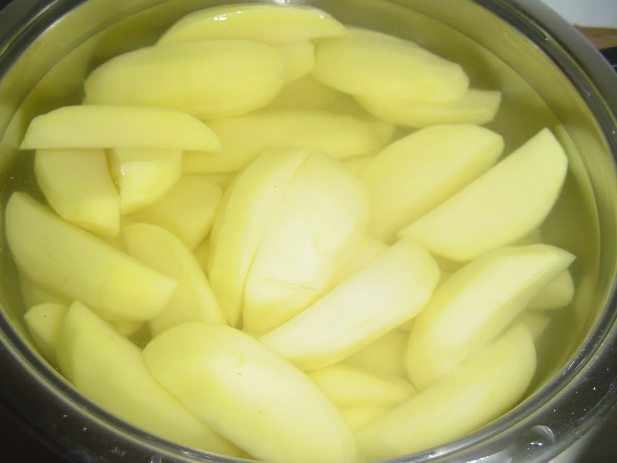 Rosenkohl mit Wollwürste und Salzkartoffeln - Rezept - Bild Nr. 2795