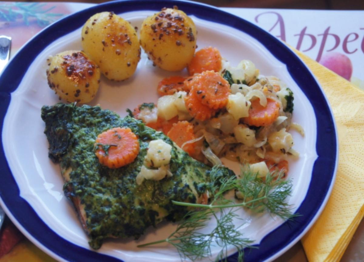 Wildlachsfilet mit Zwiebel-Möhren-Sellerie-Gemüse und Korianderkartoffeln - Rezept - Bild Nr. 2803