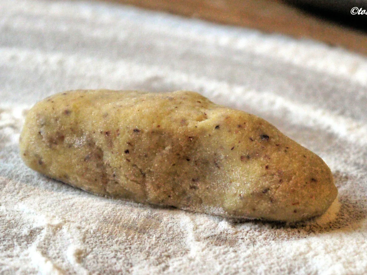 Rezept: Hähnchenbrust mit Whisky-Pfefferkirschen-Sauce und Haselnuss-Schupfnudeln Bild Nr. 2830 Hähnchenbrust mit Whisky-Pfefferkirschen-Sauce und Haselnuss-Schupfnudeln - Rezept - Bild Nr. 2830