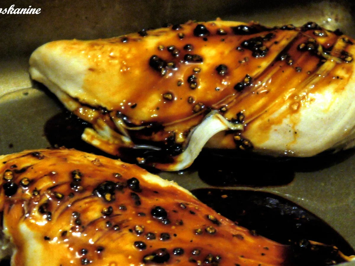 Rezept: Hähnchenbrust mit Whisky-Pfefferkirschen-Sauce und Haselnuss-Schupfnudeln Bild Nr. 2836 Hähnchenbrust mit Whisky-Pfefferkirschen-Sauce und Haselnuss-Schupfnudeln - Rezept - Bild Nr. 2836