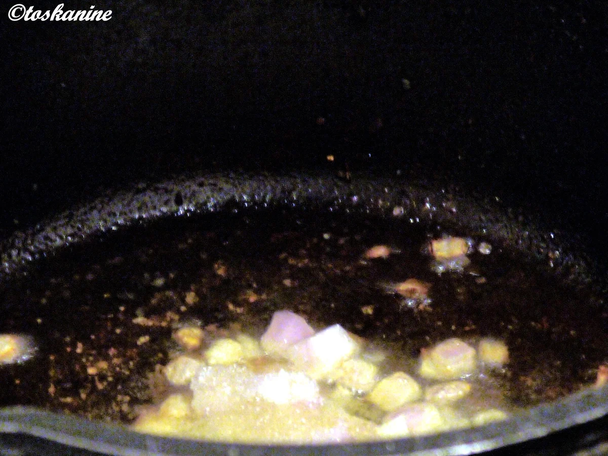 Rezept: Hähnchenbrust mit Whisky-Pfefferkirschen-Sauce und Haselnuss-Schupfnudeln Bild Nr. 2837 Hähnchenbrust mit Whisky-Pfefferkirschen-Sauce und Haselnuss-Schupfnudeln - Rezept - Bild Nr. 2837