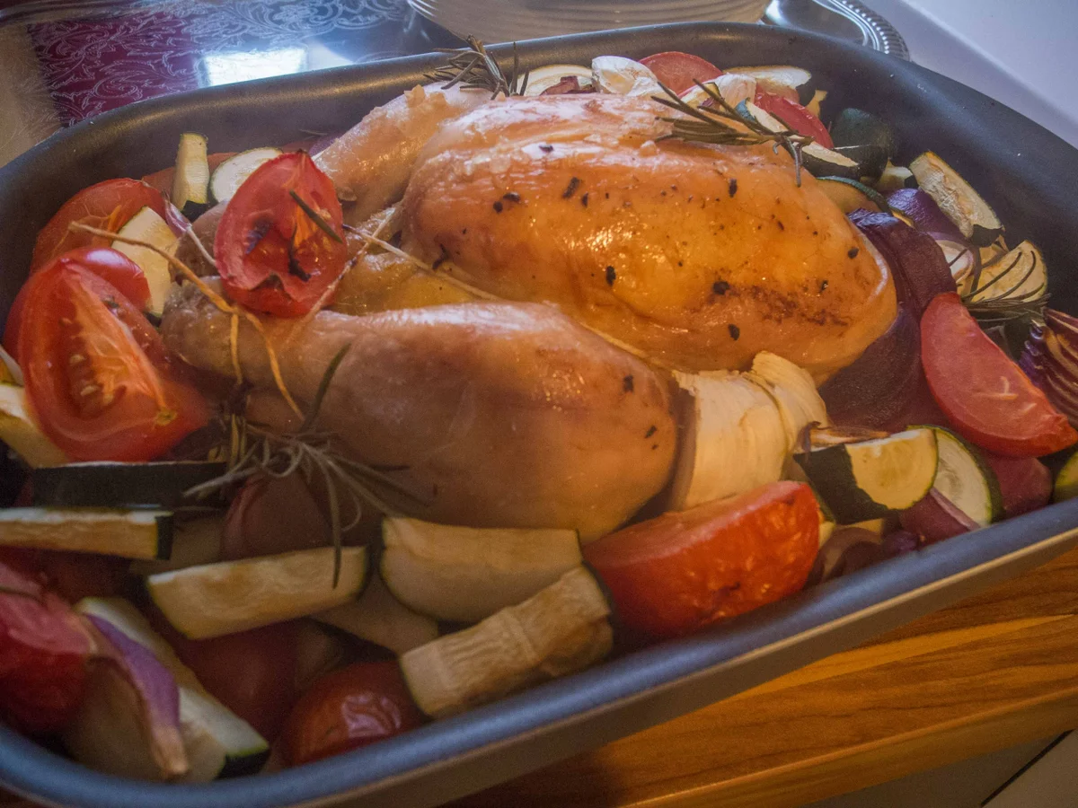 Rezept: Knoblauch-Hähnchen mit mediterranem Gemüse Bild Nr. 2944 Knoblauch-Hähnchen mit mediterranem Gemüse - Rezept - Bild Nr. 2944