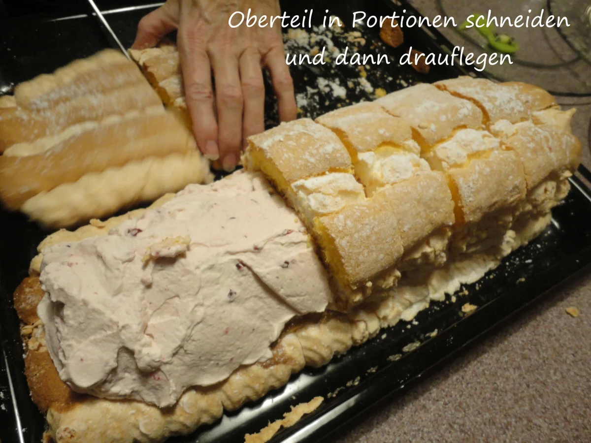 Rezept: Kardinal Schnitte mit Preiselbeersahne Bild Nr. 2910 Kardinal Schnitte mit Preiselbeersahne - Rezept - Bild Nr. 2910