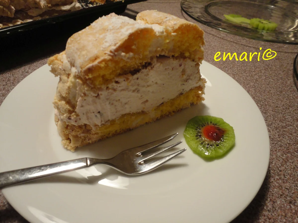 Rezept: Kardinal Schnitte mit Preiselbeersahne Bild Nr. 2914 Kardinal Schnitte mit Preiselbeersahne - Rezept - Bild Nr. 2914