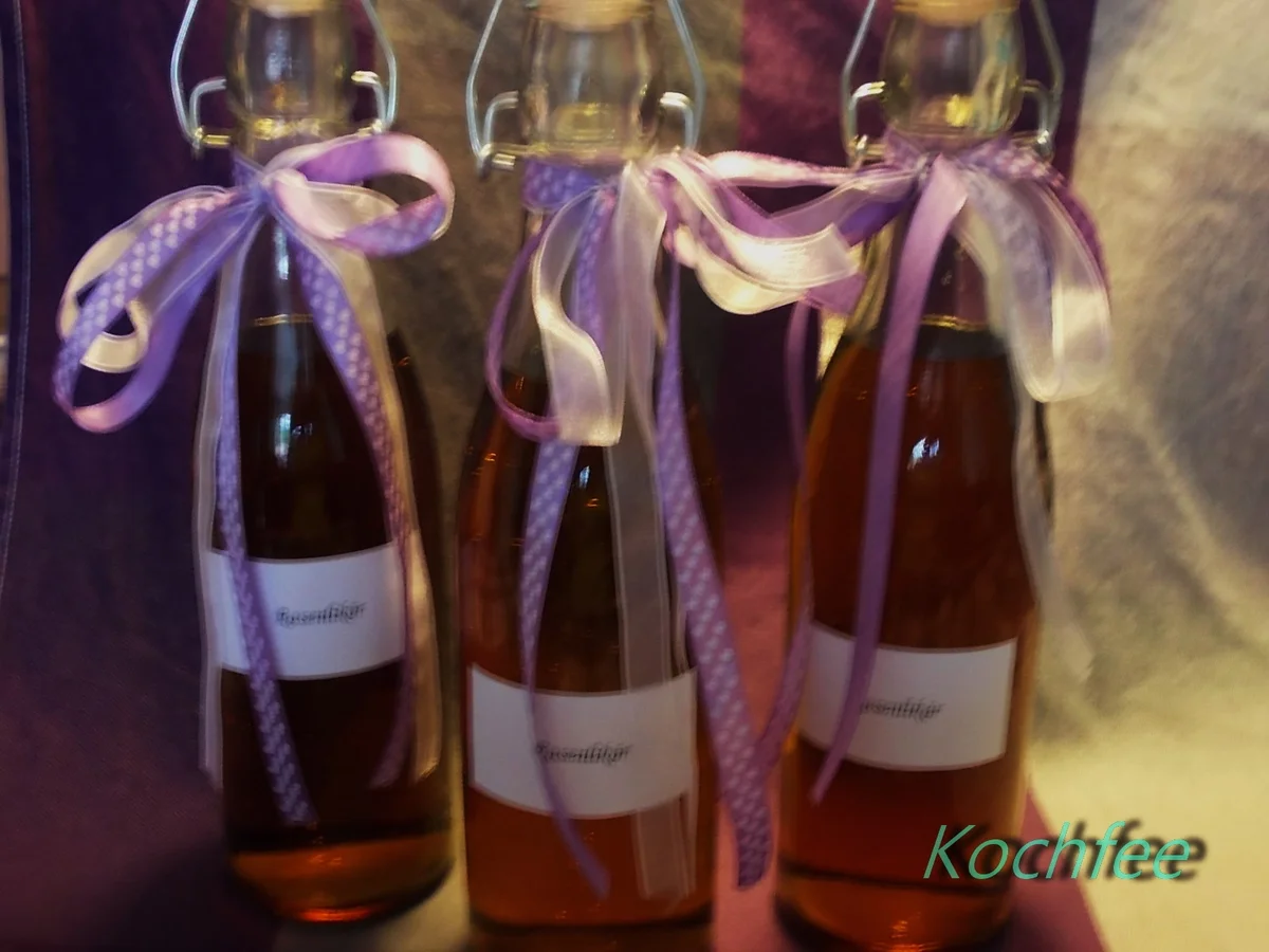 Rosenlikör - Rezept - Bild Nr. 2894